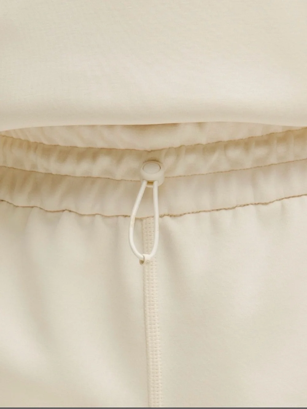 Lululemon Softstreme High Rise 4”Cream Athletic Pull-On Shorts